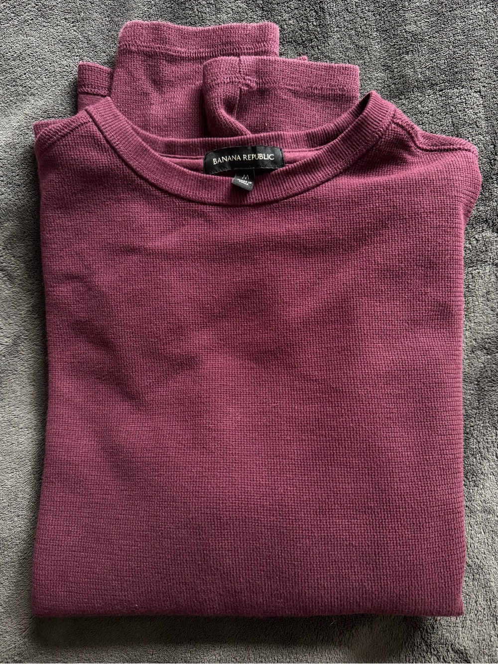 Banana Republic Men’s Burgundy Thermal, M